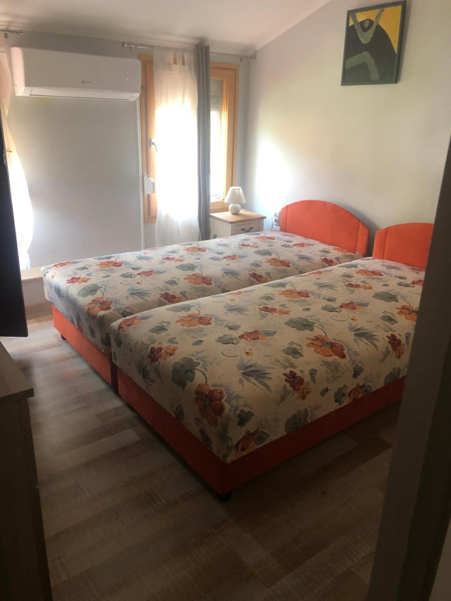 Fonfa Liget Hotel Senye Phòng bức ảnh