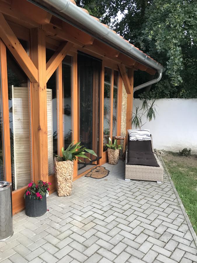 Fonfa Liget Hotel Senye Ngoại thất bức ảnh